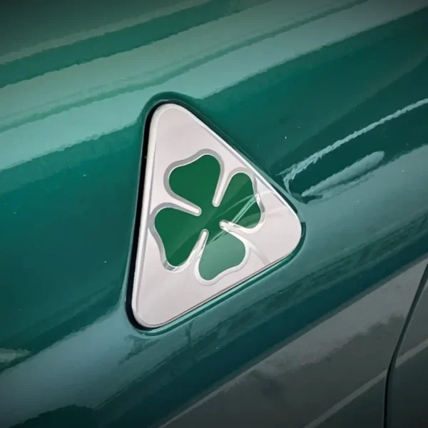 Alfa Romeo Quadrifoglio Fender Emblem