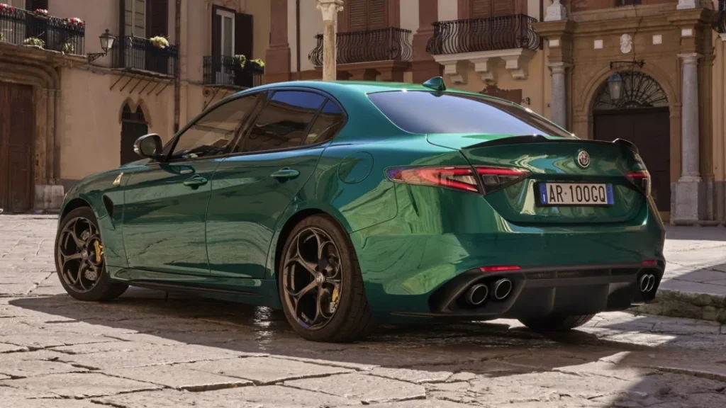 Alfa Romeo Quadrifoglio Lives! V6 & Nettuno Future 4 Alfa Romeo Giulia Quadrifoglio 100 Anniversario 3s - Alfisti Shop